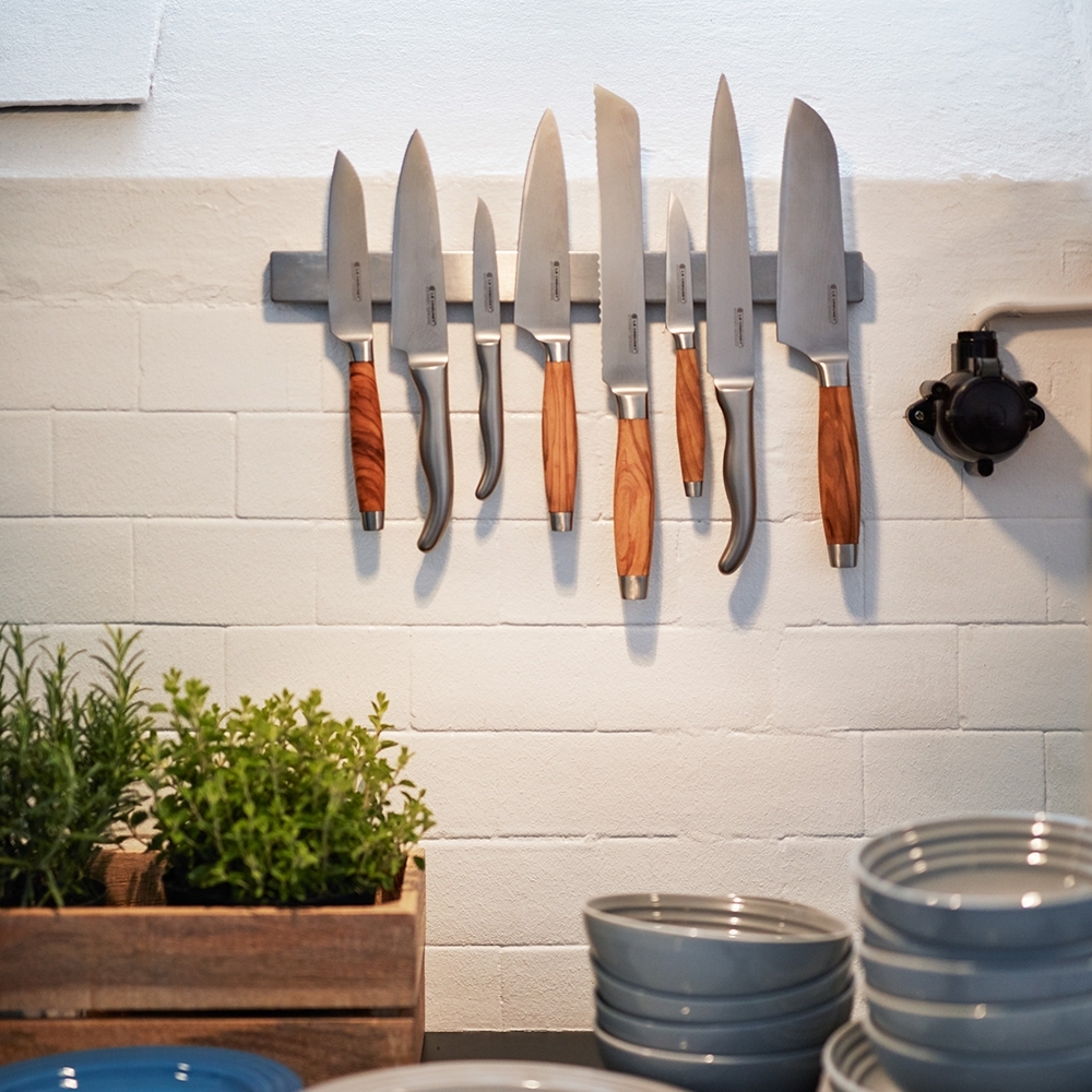 Le Creuset - Bread Knife Olive Wood Handle