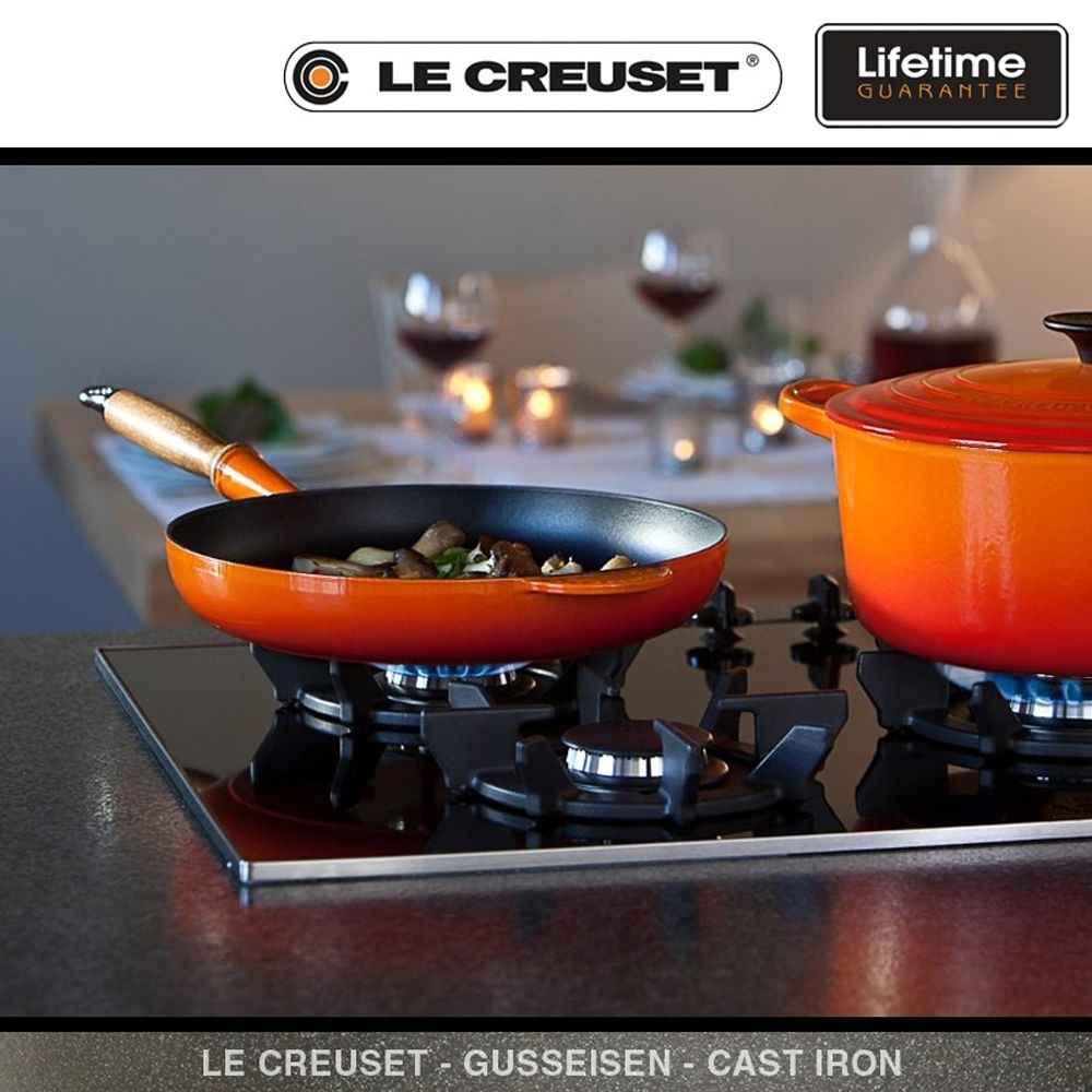 Le Creuset - Frypan with wooden handle 24 cm Flame