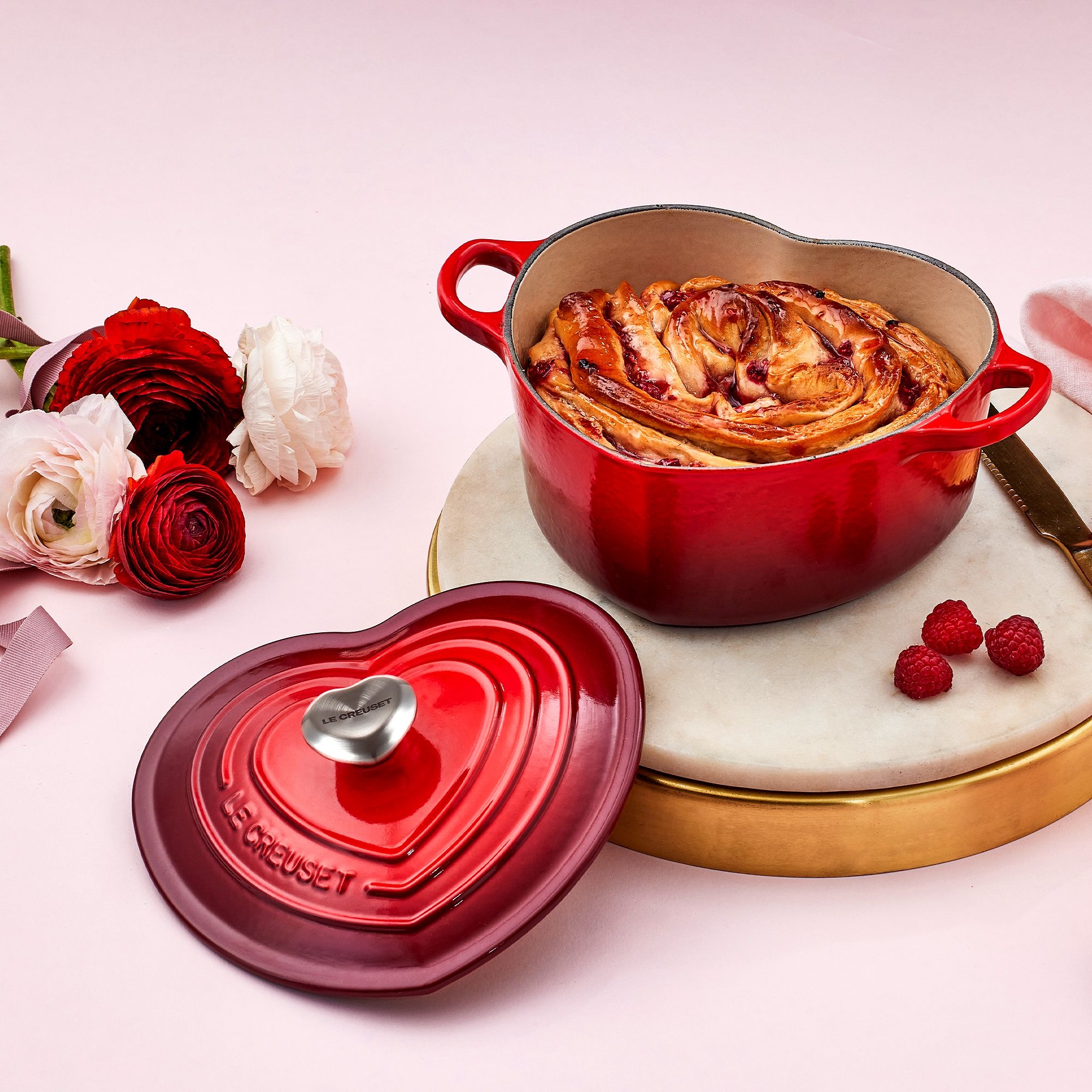 Le Creuset - Heart Casserole with Heart Shaped Knob - 1,9 L