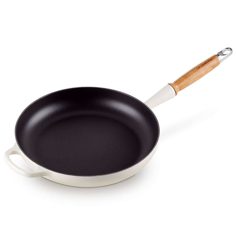 Le Creuset - Frypan with wooden handle 24cm Meringue