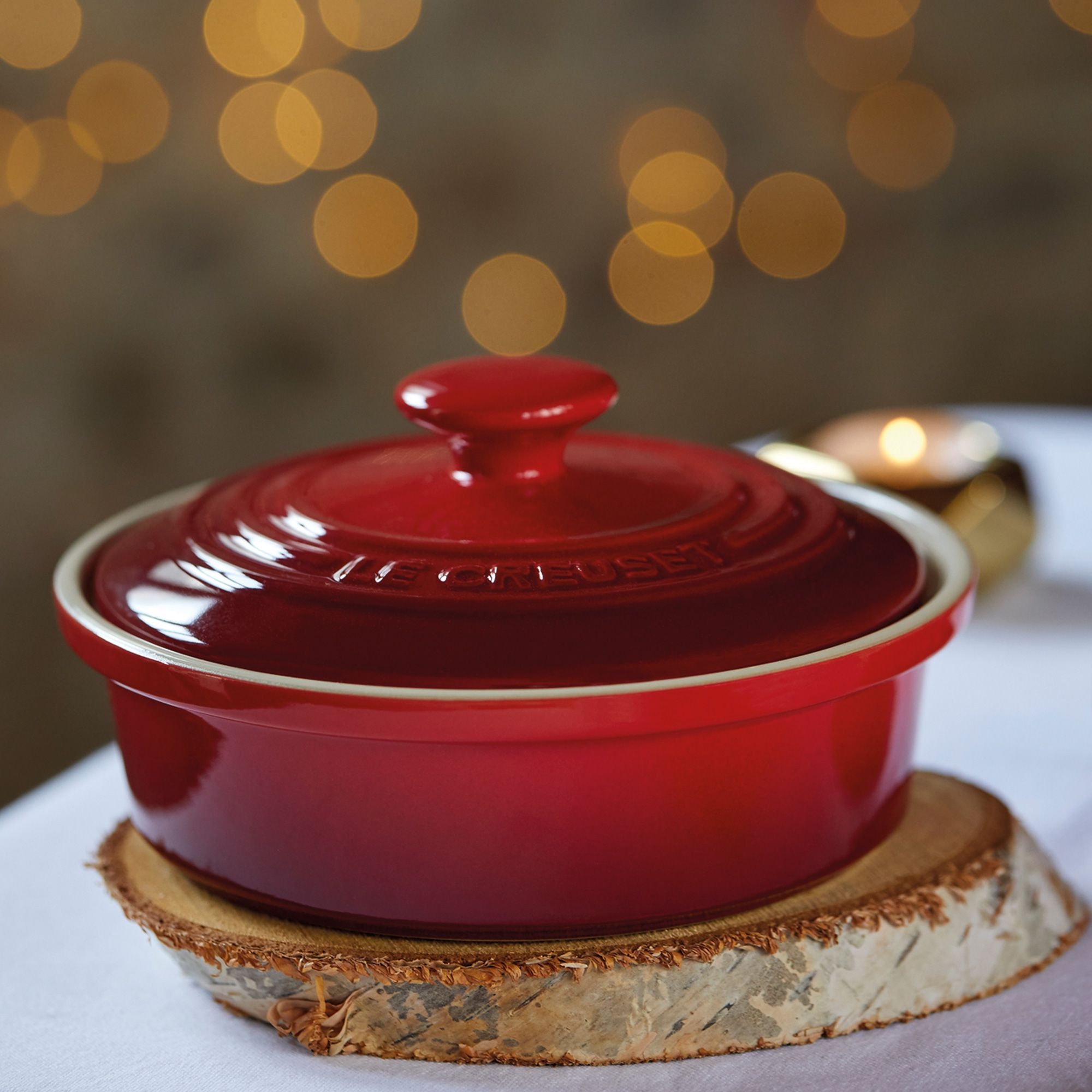 Le Creuset - Camenbert Backform mit Deckel 580 ml - kirschrot