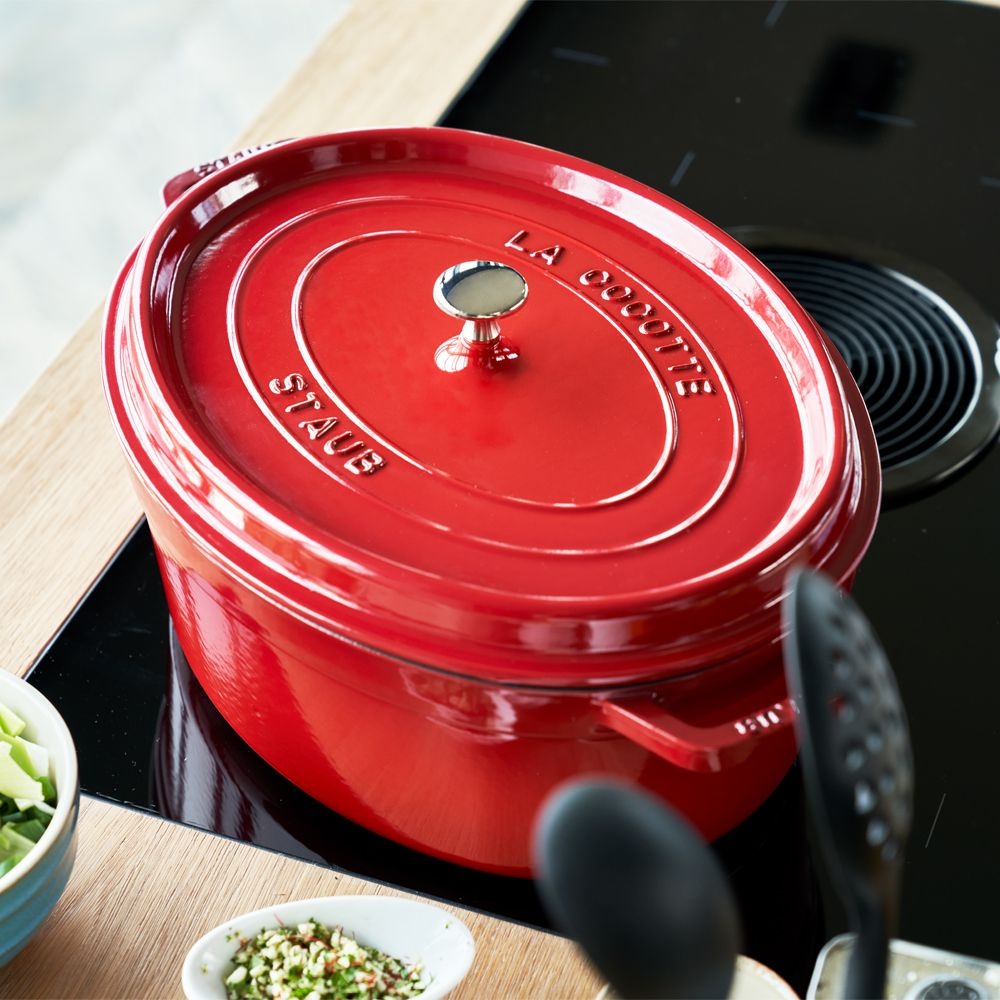 STAUB - Cocotte | oval | 29 cm | cherry red