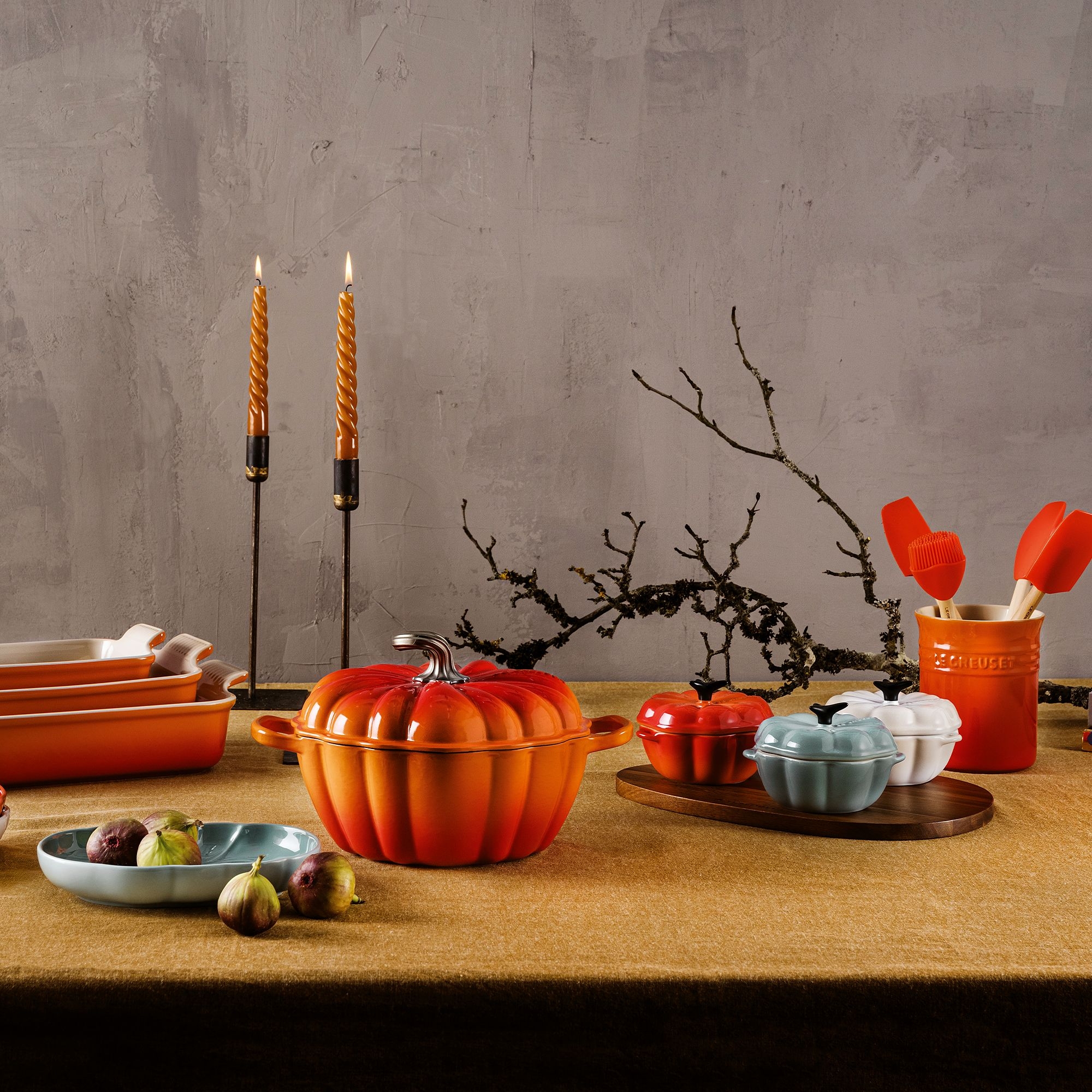 Le Creuset - Cast Iron Pumpkin Casserole 24 cm - Flame